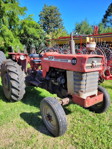Tractor Massey Ferguson 155