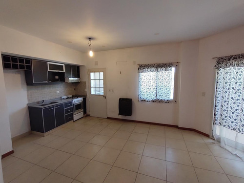 Imagen 9 de 15 de Departamento En Venta, Sarmiento 898, Belén De Escobar