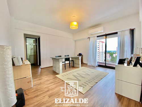 3 De Febrero Y Madero - 2 Amb Con Balcón Y Vista Abierta - Venta