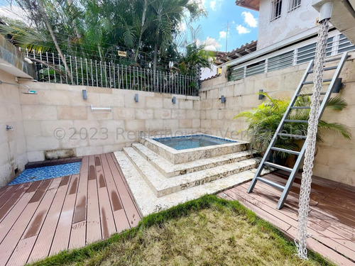 Casa Remodelada En Venta En Macaracuay Caracas Parrillera Psicina 3 Plantas Terraza Privada