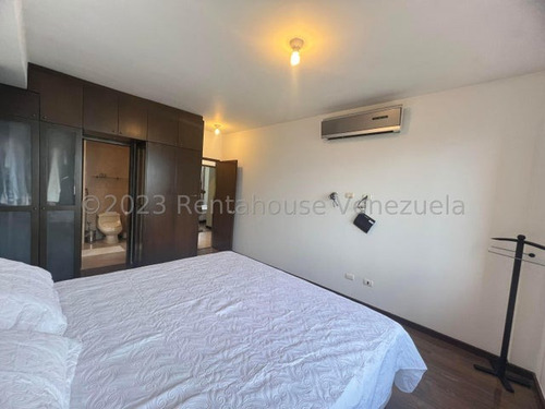 Apartamento En Alquiler En Lomas Del Sol 150mt2 3d 2b 3p