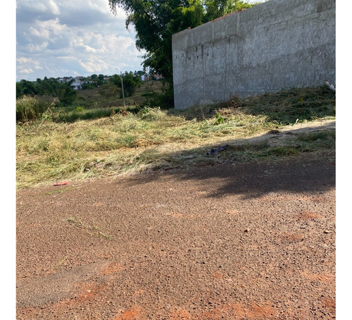 Terreno De Esquina Com 360 Metros Em Tatuí, No Residencial Astória.