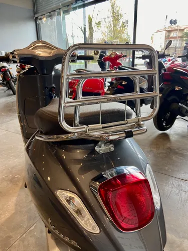 Vespa Primavera 150cc Italiana - Tasa 0 Bbva