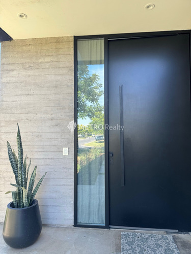 Casa En Venta Con 3 Dormitorios Diseno Y Calidad
