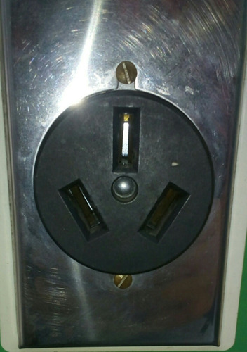 Toma Corriente De 50 Amp