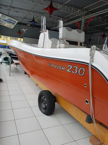 Imagem 2 de 19 de Lancha Fly Fish 230 - Casco