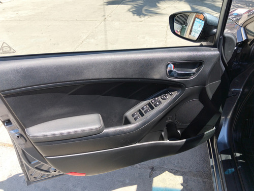 Kia Forte 2.0 Ex At