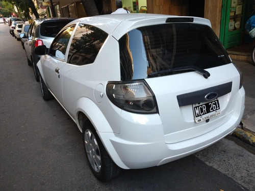 Imagen 3 de 7 de Ford Ka 1.6 Fly Viral 95cv 2013