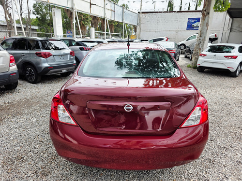 Nissan Versa 1.6 Advance 5vel Mt