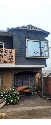 Casa En Venta De 4 Dorm. En Talcahuano