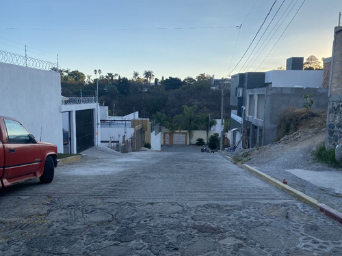 Terreno Urbano En Lomas De Zompantle, Cuernavaca, Morelos - Roq-895-tu