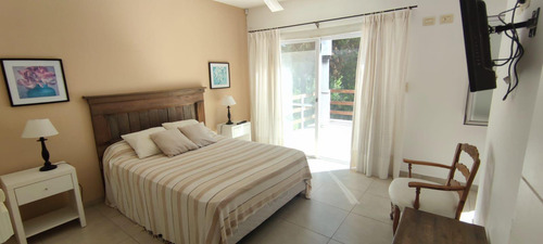 Casa En De 5 Dormitorios C/ Piscina Costa Esmeralda