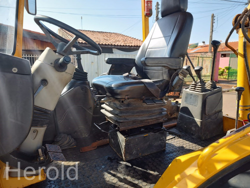 Retroescavadeira Randon Rk406b