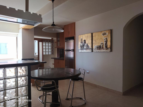 Imagen 2 de 12 de Apartamento En Res El Bosque En Venta