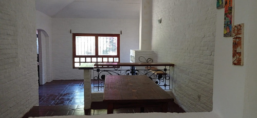 Inmobiliaria Castro Vende En Pinar Sur, Casa De 4 Dormitorios + Apartamento, Excelente Ubicación