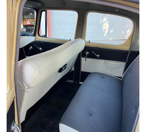 Carro Clásico Studebaker Modelo Commander