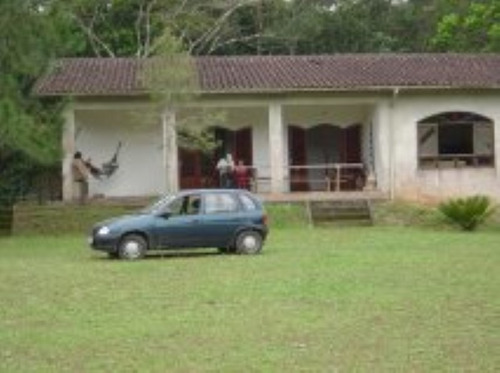 Chácara No Litoral Com 3 Dormitórios Em Itanhaém/sp 0061-pc