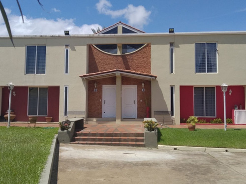 Imagen 2 de 24 de Town House En Urb. Villa Granada, Conj. Res. El Recreo, Puerto Ordaz