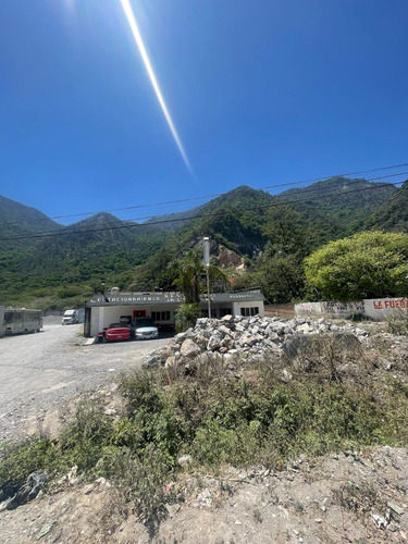 Terreno En Venta De 286,577 M² En Huiloapan, Veracruz, Ideal Para Explotación Minera De Roca Caliza. Uso Industrial. Excelente Ubicación Cerca De Córdoba Y De La Autopista México-veracruz.
