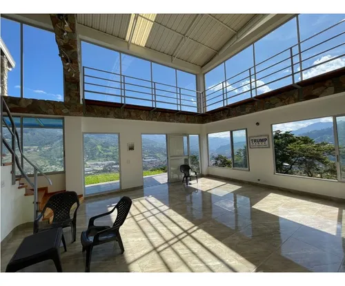 Venta De Finca En Copacabana