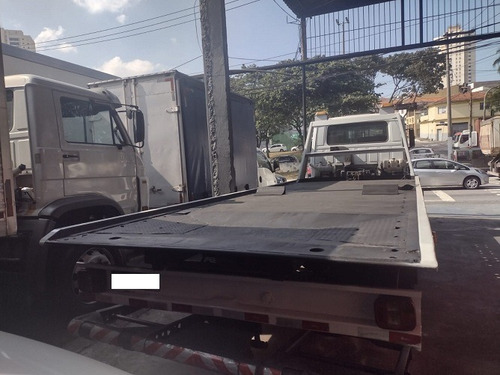 Imagem 4 de 11 de Vw 8.160 Delivery 2015 C/ Plataforma De 6.20 M E Asa Delta