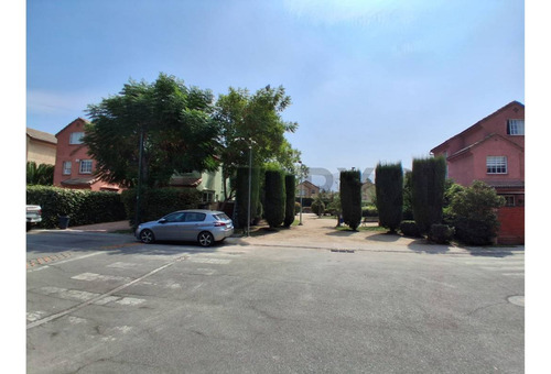 Se Arrienda Casa En Huechuraba En Condominio