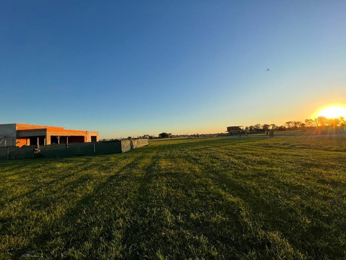 Imagen 2 de 6 de Hermoso Lote En Barrio Privado San Simon