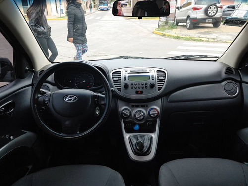 Imagen 7 de 13 de Hyundai I10 1.2 Gls Full Seguridad Mt 1 Airbag Manual