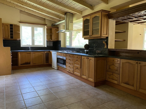 Chacra, 4 Dormitorios + Dependencia, La Barra, Zona Rural, Punta Del Este, Venta Y Alquiler- Ref: 5613