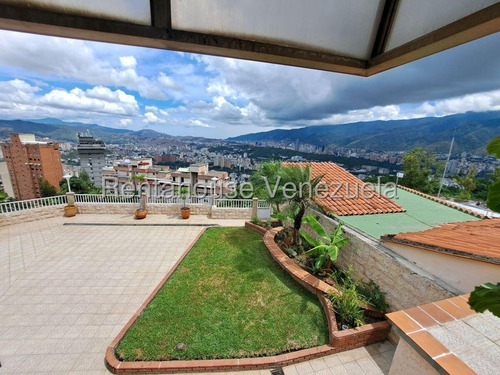 Casa En Venta En Colinas De Santa Monica Caracas Calle Cerrada Terraza Vista Panoramica