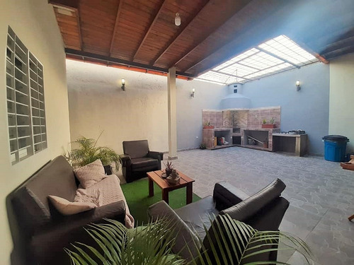 Imagen 13 de 14 de Casa En Venta Urb. Los Olivos, Carretera Vía La Toscana