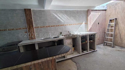 Casa En El Remanso, Dos Niveles Excelente Ubicación 24-28548