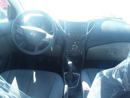 Imagem 3 de 9 de Hyundai Hb20s 1.0 Unique 12v Flex 4p Manual