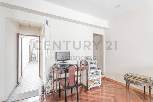 Imagen 6 de 29 de Venta Recoleta - Pza Vte Lopez - Exclusivo Piso 2 Dormitorios - Excelente Estado