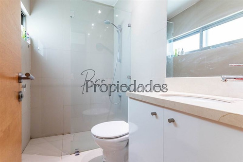 Imagen 19 de 20 de Vista Sorprendente Casa En Venta De 6 Dormitorios Las Condes