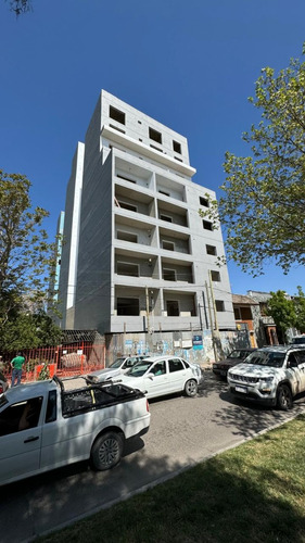 Vende Cipolletti Dpto 2 Dormit Edificio Vavi Iii