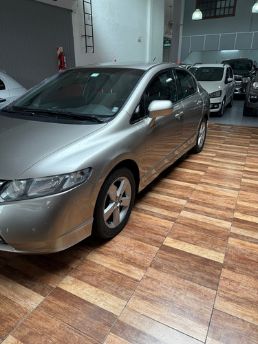 Honda Civic 1.8 Lxs Mt