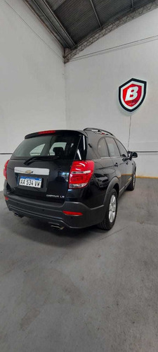 Imagen 10 de 15 de Chevrolet Captiva 2016 2.4 Ls Mt Fwd 167cv