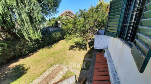 Casa Tipo Chalet Colonial En Espect Lote De 20x35.35 Mts - 707 M2 De Lote Gran Parque Arbolado