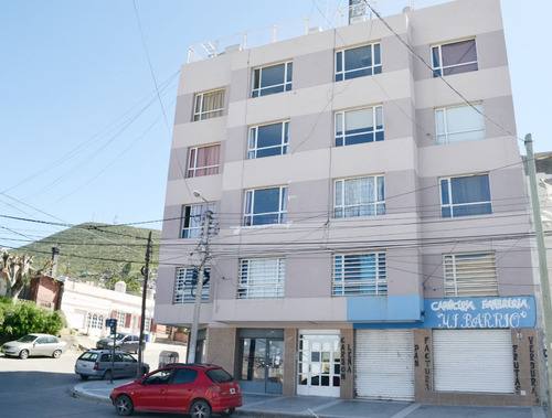 Imagen 2 de 8 de Dpto C/cochera B° Newbery - Comodoro Rivadavia