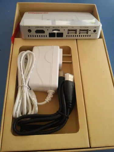 Mini Proyector Portàtil Olympia X950 Smart Hdmi Android 4k (Usado)