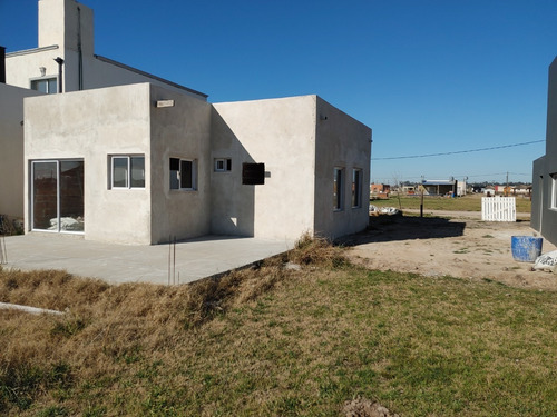 Imagen 8 de 14 de Casa En Venta Domselaar San Vicente A Terminar Oportunidad