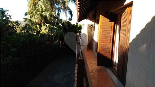 Excelente Casa C/ 3 Suites, 3 Salas, Lareira, Sacada, Piscina, Quiosque, Sótão E 8 Vagas P/ Carro. - 28-im418747