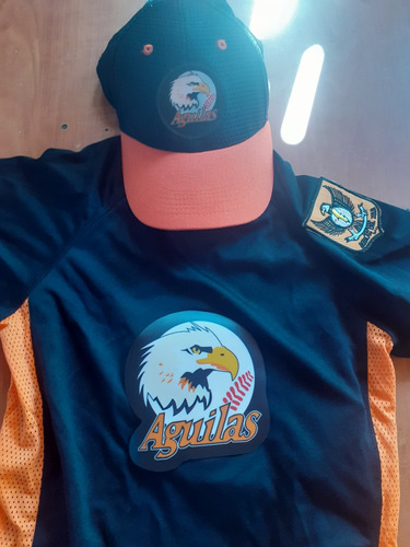 Franela Y Gorra De Las Águilas Con Luces Led Talla S Niños