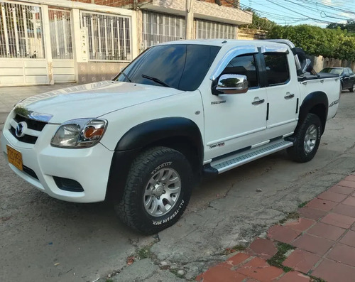 Mazda Bt-50 2.5 4x4 Diésel Mecánica Full Equipo