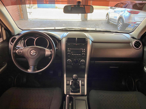 Imagen 7 de 12 de Suzuki Grand Vitara 2.0 Mecánico