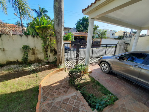Imagen 2 de 13 de Casa En Arroyo Hondo Nuevo, 2 Niveles, 4 Habitaciones, Detras Del Nacional