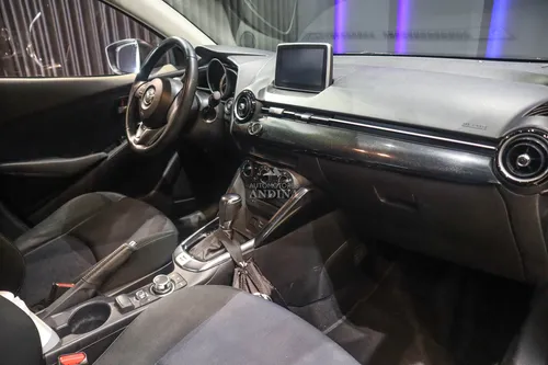 Mazda 2 Touring 1.5