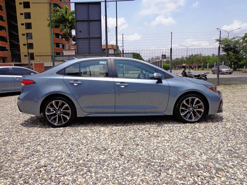 Imagen 4 de 14 de Toyota Corolla Se 2020 4x4 Automático