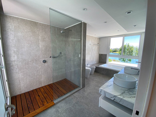 Imagen 18 de 26 de Venta Casa Al Lago En Los Alisos, Nordelta, Tigre, G.b.a. Zona Norte